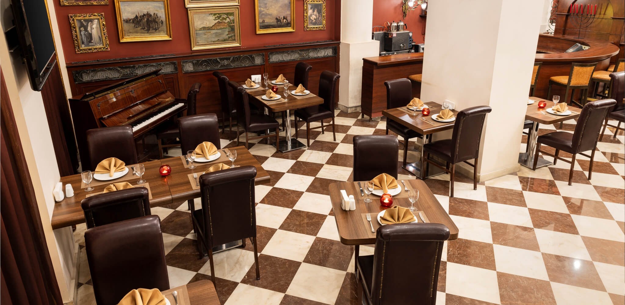 Guests who make a room reservation through our website will receive a 15% discount at our A La Carte Restaurant.